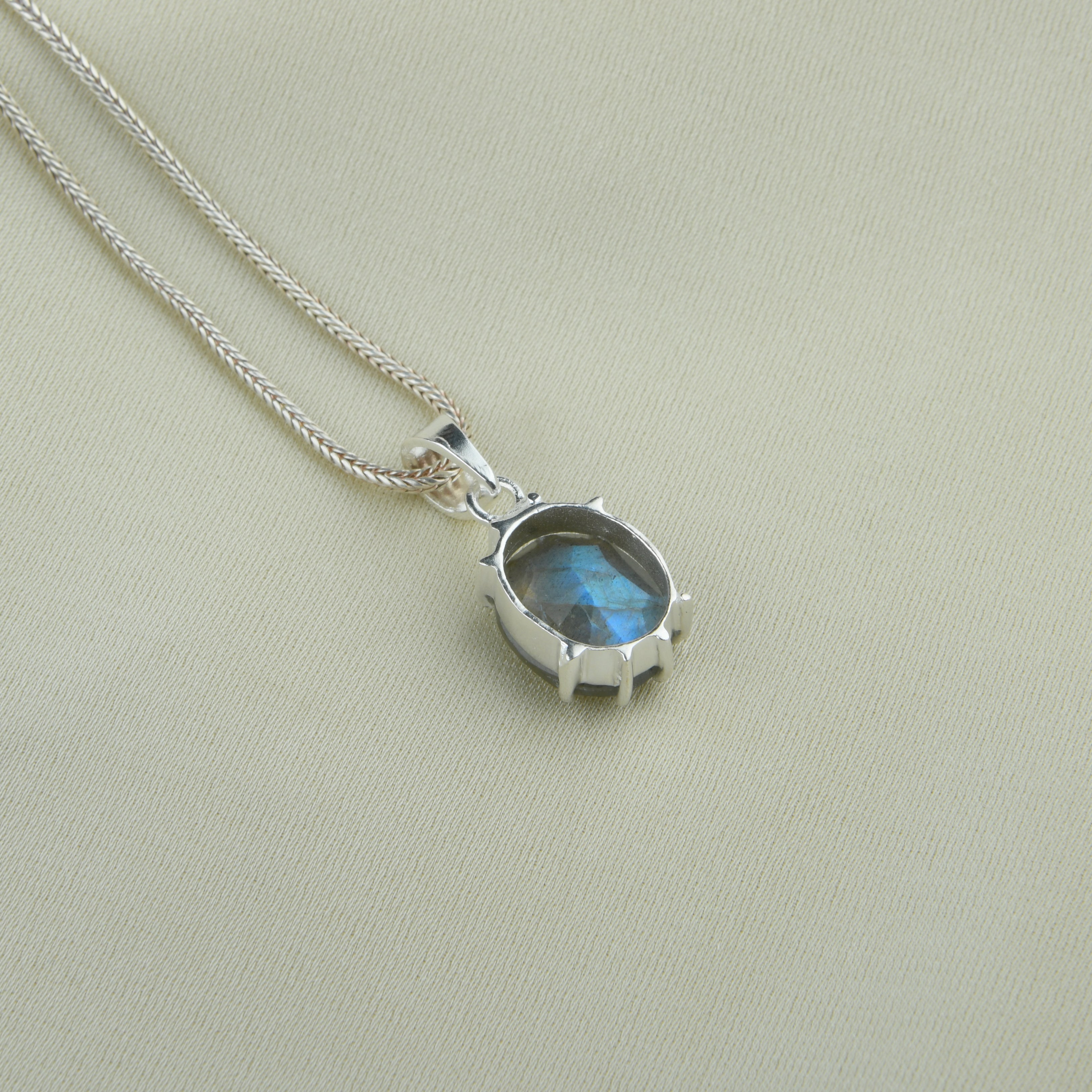 Labradorite Pendant with Chain